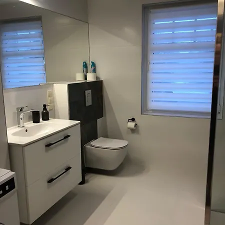 Vip 4a 2 Zi 40qm Kueche Bad *